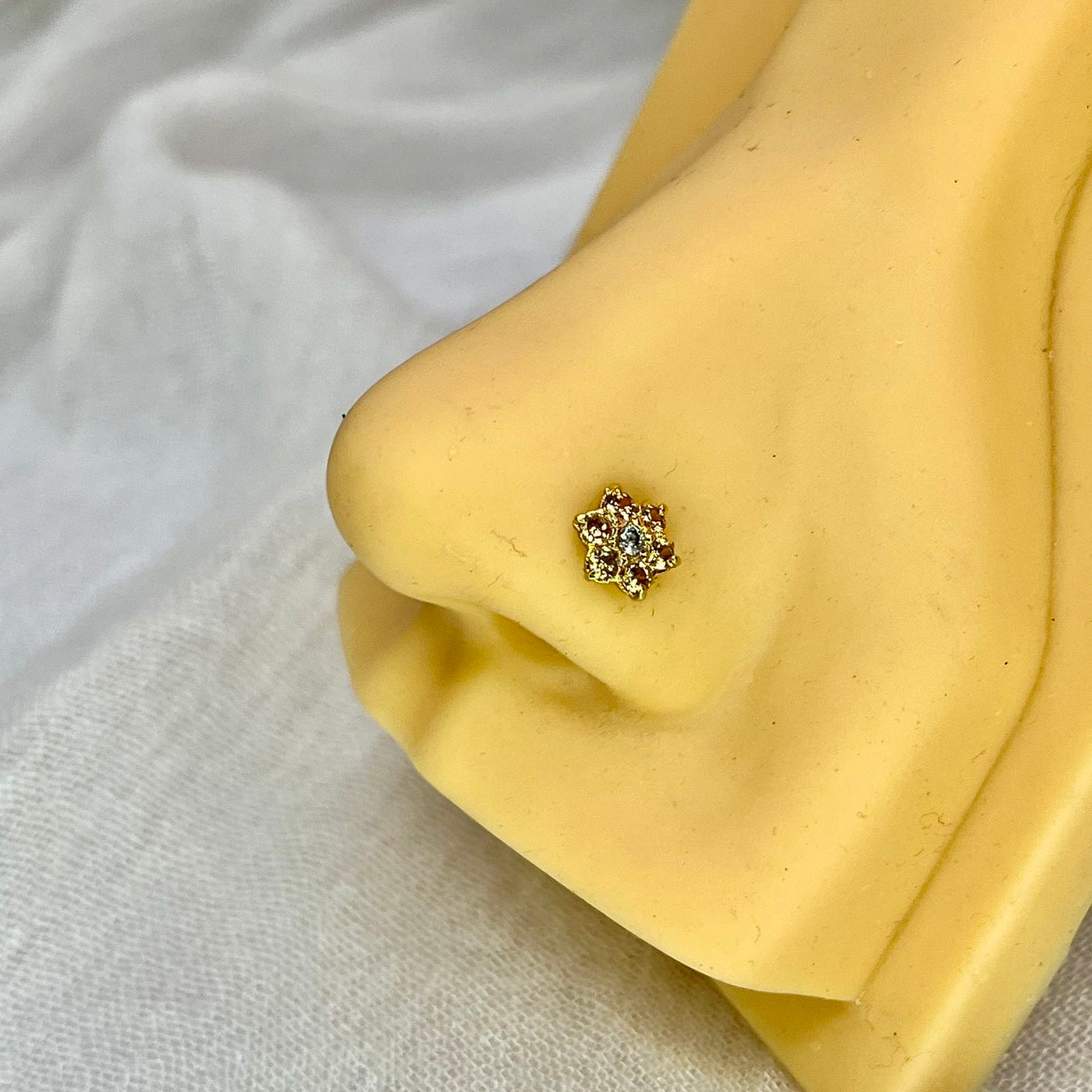 Champagne Stone Flower Nosepin - Gold Plated