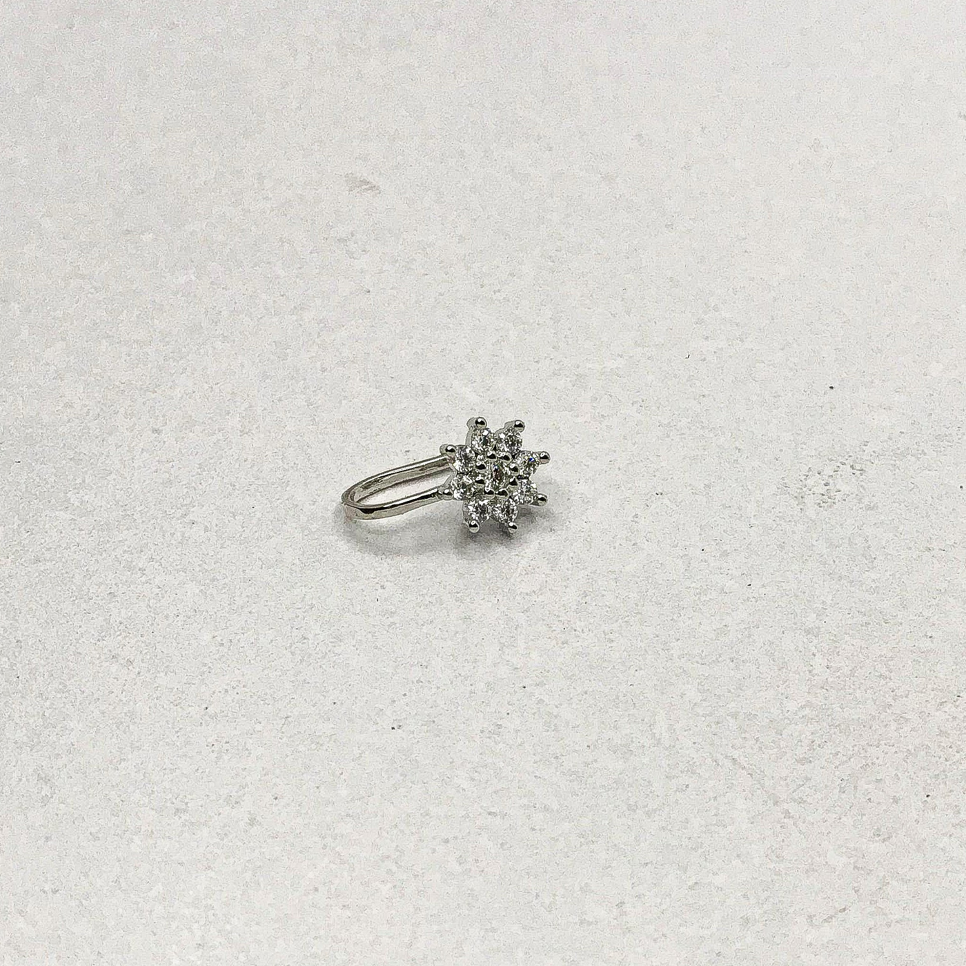 Stone Flower Silver NoseClip
