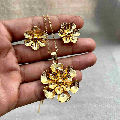 Gold-Plated Flower Pendant with Earrings